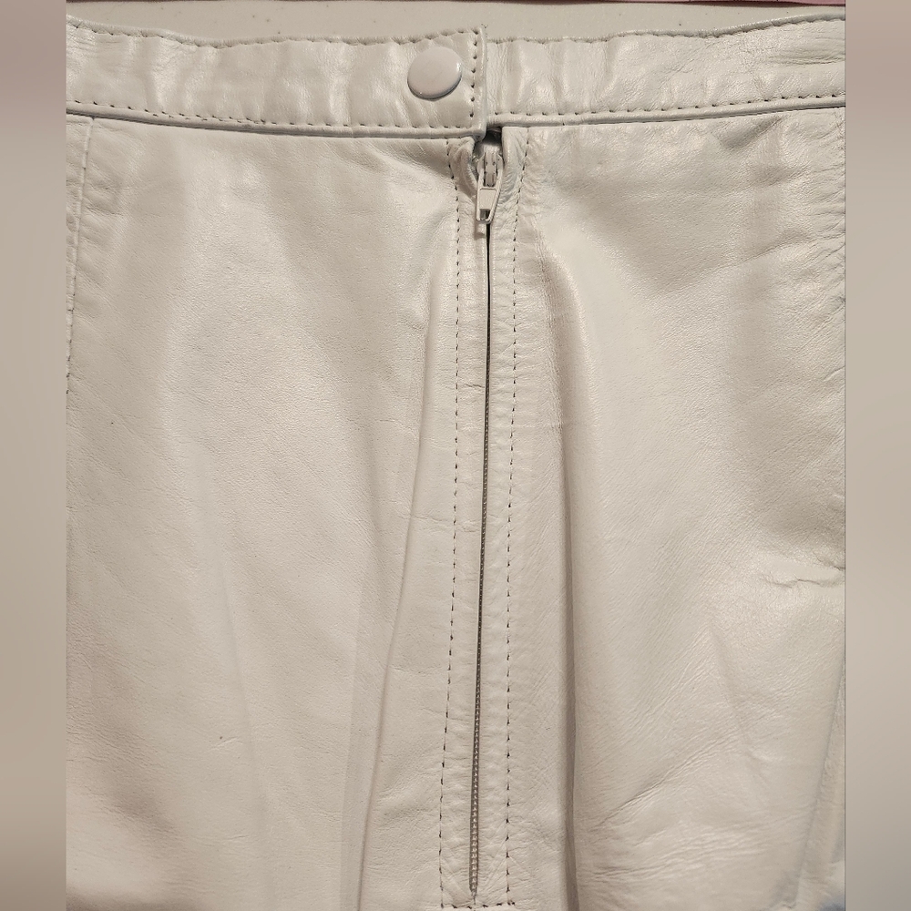 GIANNI VINTAGE WOMENS WHITE LEATHER MINI SKIRT SZ 4/6 WAIST 15 EUC - Picture 2 of 9